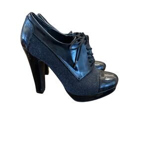 ⭐️ Women’s Nine West Heeled Wingtip Shoes. Size 7